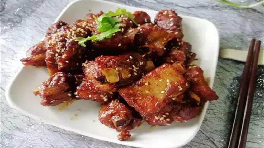 糖醋排骨的做法最正宗的做法视频(糖醋排骨的做法最正宗的做法视频教程)