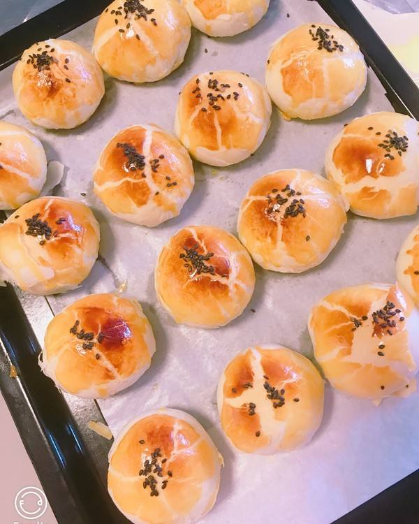 蛋黄酥制作视频方法(蛋黄酥做法视频教程30个)