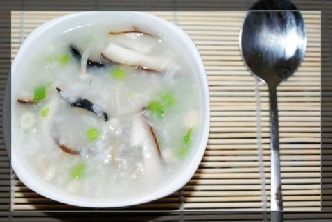 鲍鱼粥的做法视频(鲍鱼粥的做法视频窍门)