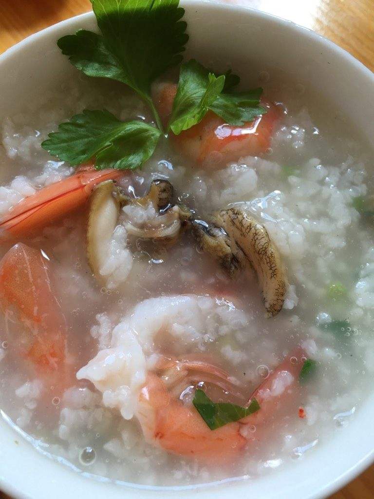 鲍鱼粥的做法视频(鲍鱼粥的做法视频窍门)