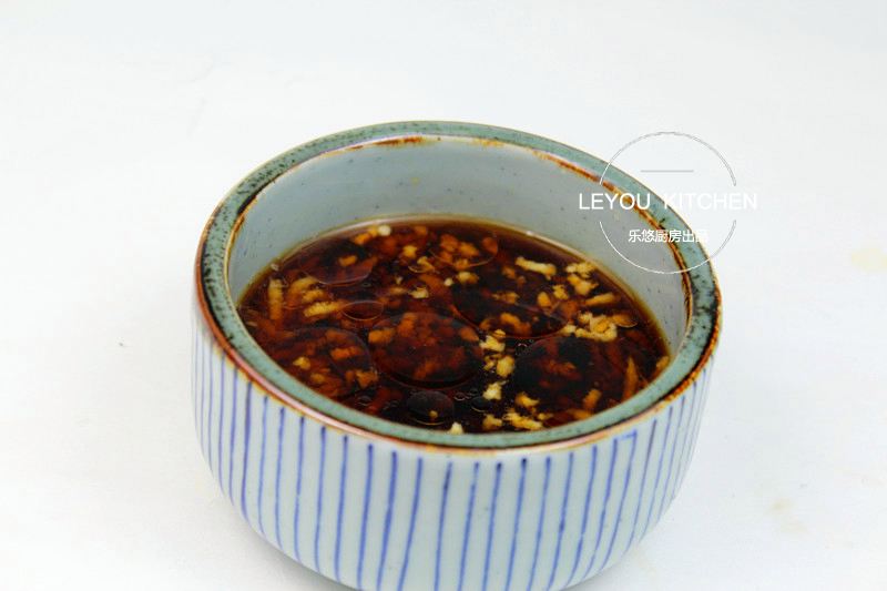 花椒油怎么做视频(干花椒油的制作方法视频)