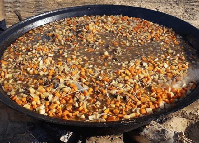 大锅菜的做法视频教程窍门(大锅菜的做法视频教程窍门在哪)