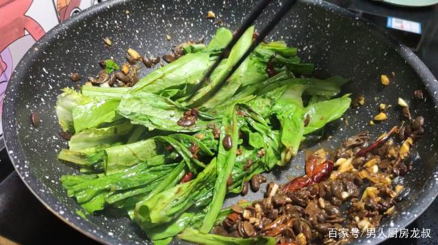 豆豉油麦菜的做法视频(豆豉油麦菜的家常做法窍门)