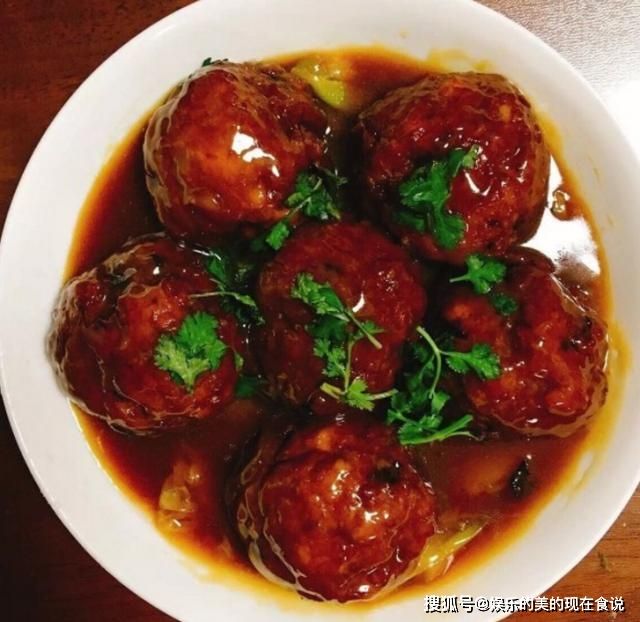 狮子头做法视频(红烧狮子头做法视频)