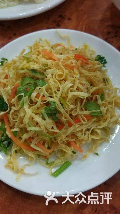 葱油干丝的做法视频(葱油干豆腐丝的做法视频)