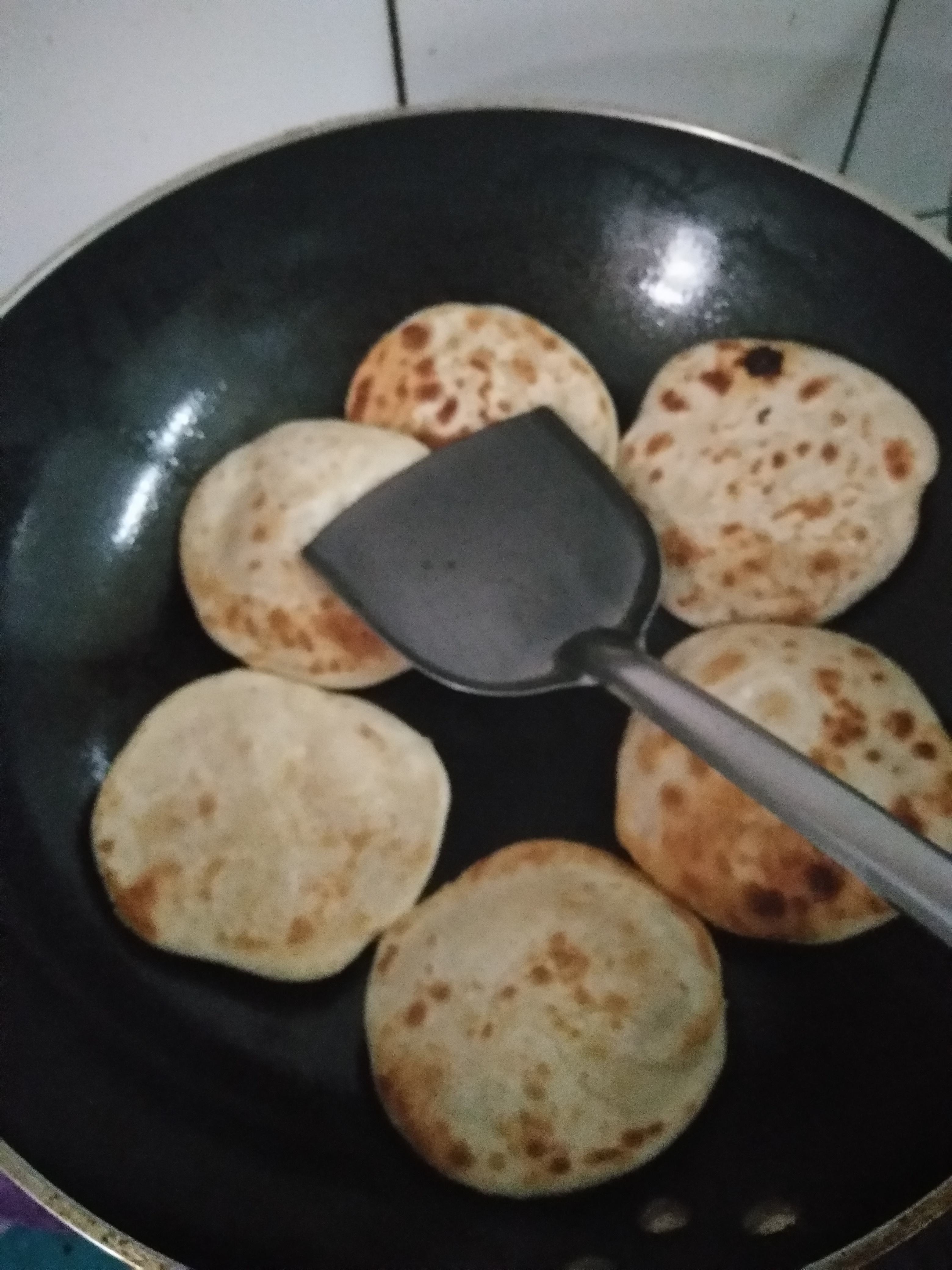 糖饼做法视频(白糖饼的做法视频)