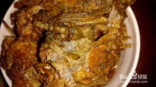 香酥鲫鱼的做法视频(香酥鲫鱼的做法视频教程)