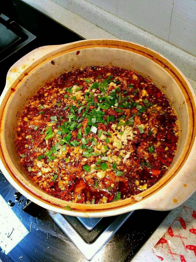 水煮肉的做法视频(家庭水煮肉的做法视频)