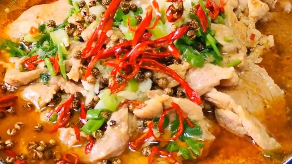 水煮肉的做法视频(家庭水煮肉的做法视频)