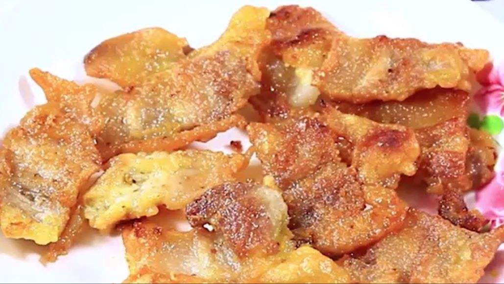脆皮五花肉的正宗做法视频(脆皮五花肉的正宗做法视频教程)