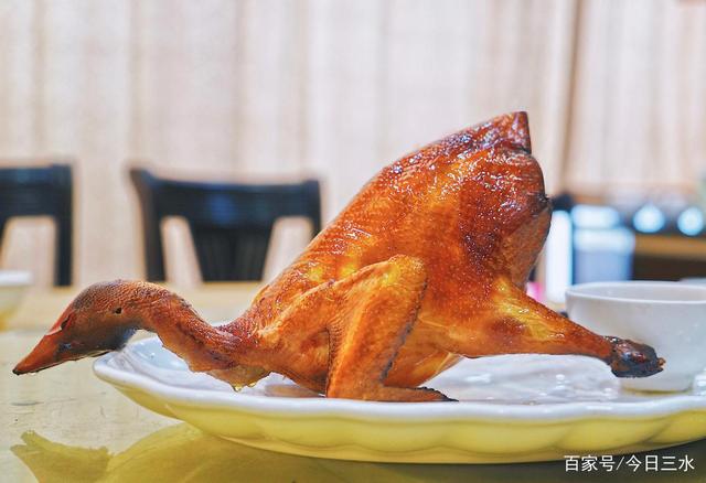 脆皮吊烧鸡做法视频(脆皮吊烧鸡做法视频大全)