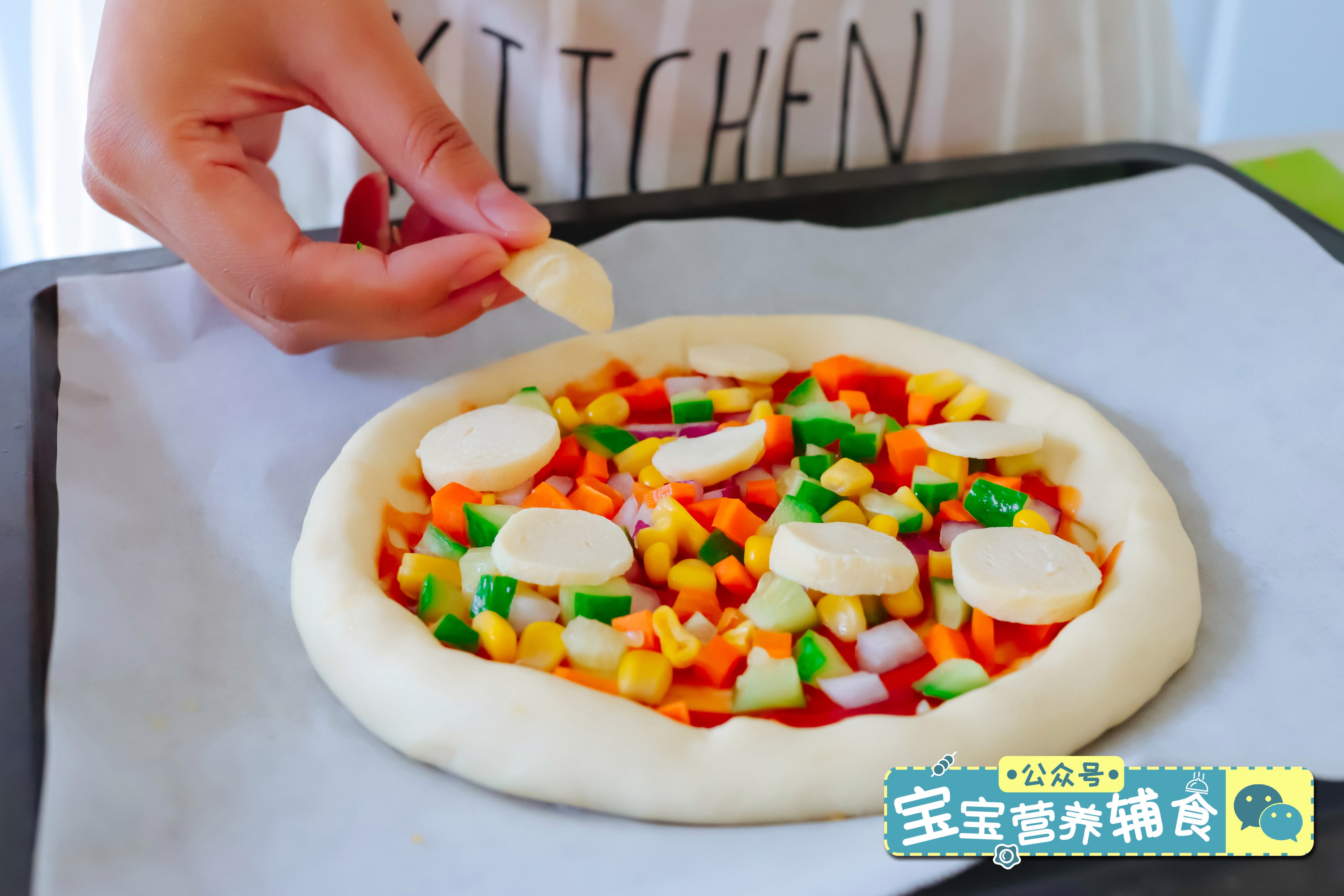 披萨的制作视频(披萨店制作披萨视频)