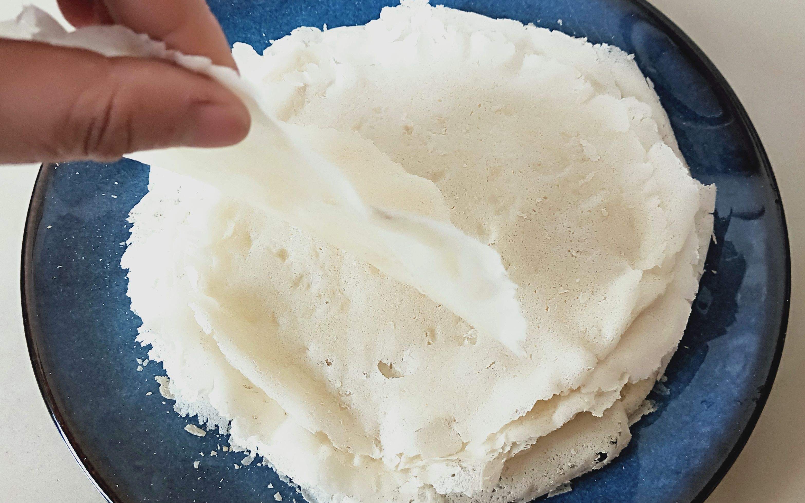 春卷皮怎么做视频(春卷皮的制作方法和过程视频)