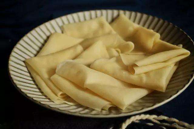 春饼的制作过程视频(春饼的制作过程视频讲解)