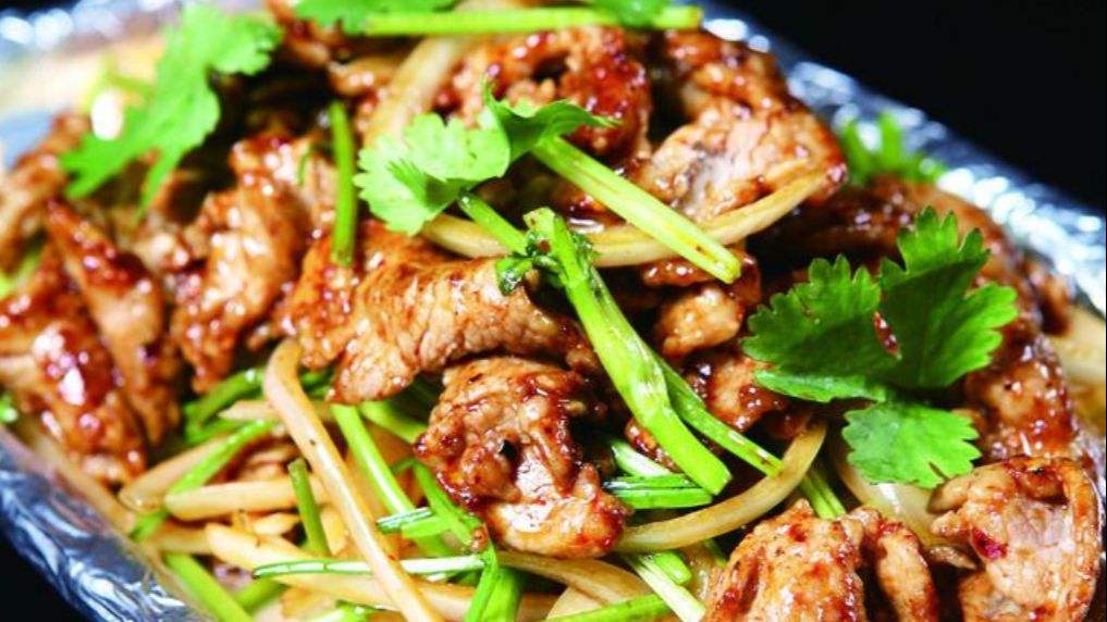 炒烤肉的做法视频(炒烤肉的正宗做法窍门)