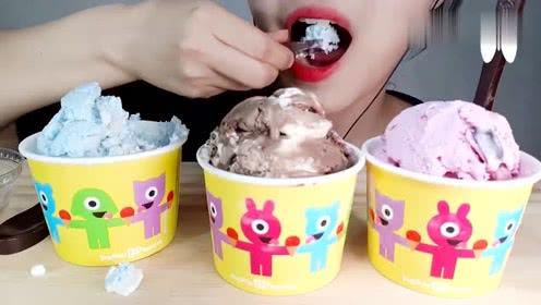 草莓雪糕怎么做视频(草莓雪糕做法家庭自制简单)