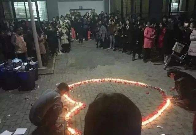 如何自己制作求婚视频(怎样制作婚礼视频教程全集)