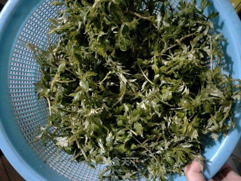 艾草粑粑怎么做视频(艾粑粑做法步骤的图片视频)