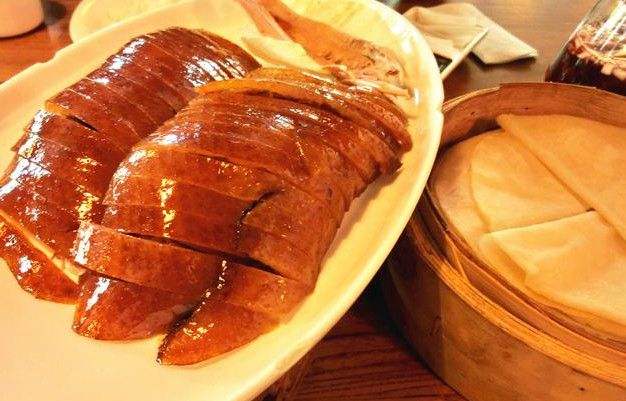 北京烤鸭的做法视频(烤鸭的制作全部过程视频)