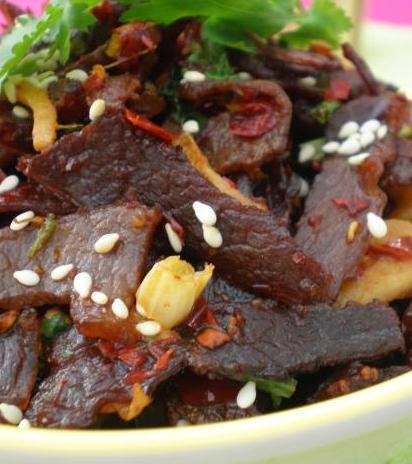 麻辣牛肉干的制作方法视频(麻辣牛肉干的制作方法视频播放)