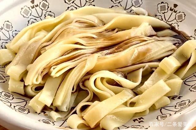 不用洗面的凉皮怎么做视频(不洗面凉皮制作方法视频教程)