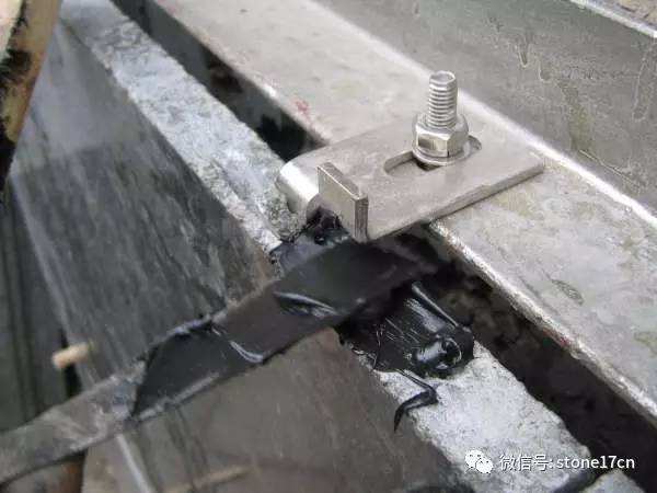 大理石干挂的做法视频(大理石室内干挂安装视频)