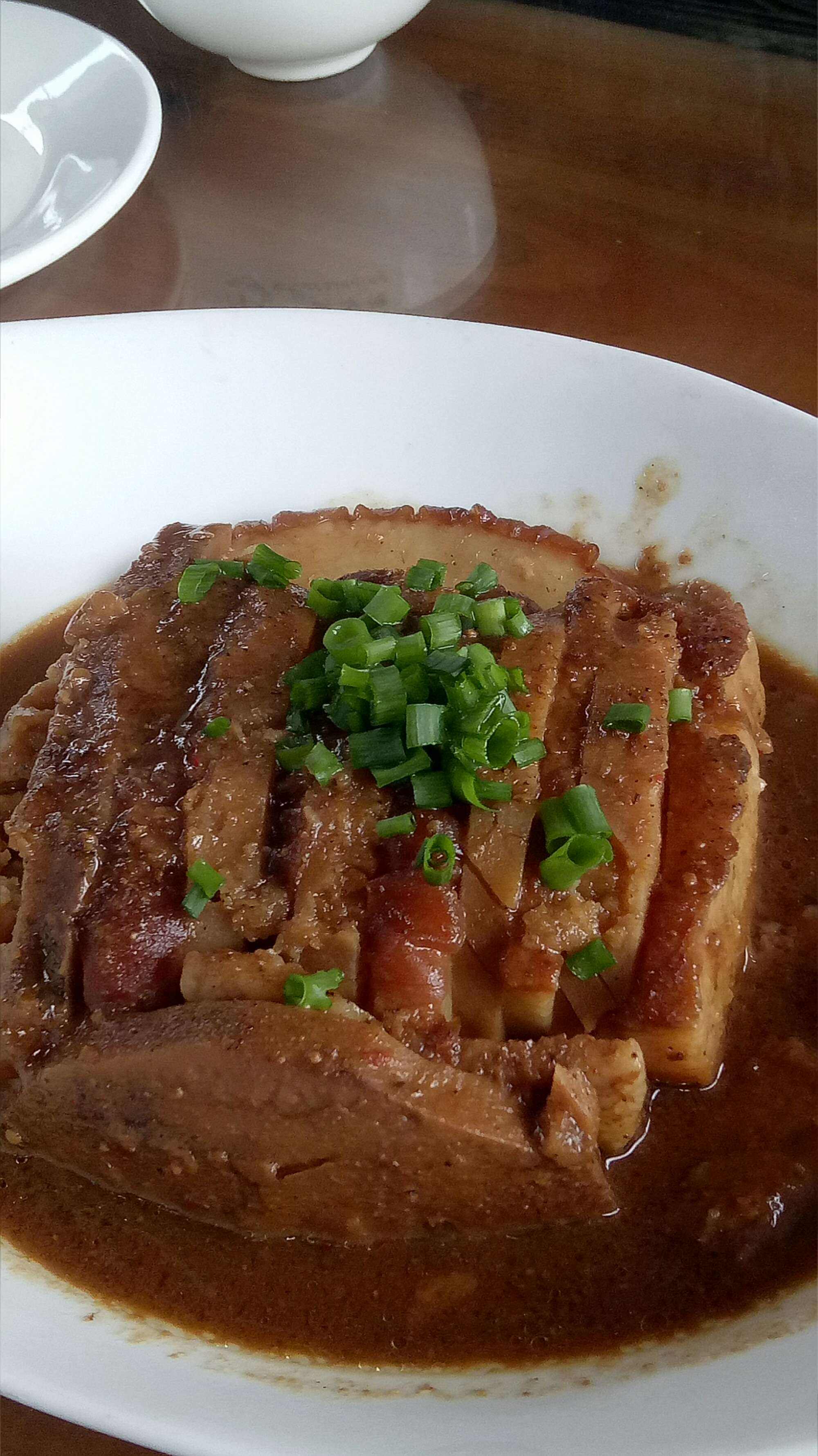 广西荔浦扣肉做法视频(广西荔浦扣肉做法视频大全)