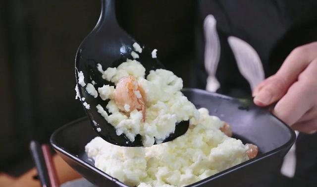 炒鲜奶怎么做的视频(炒鲜奶怎么做的视频教程)