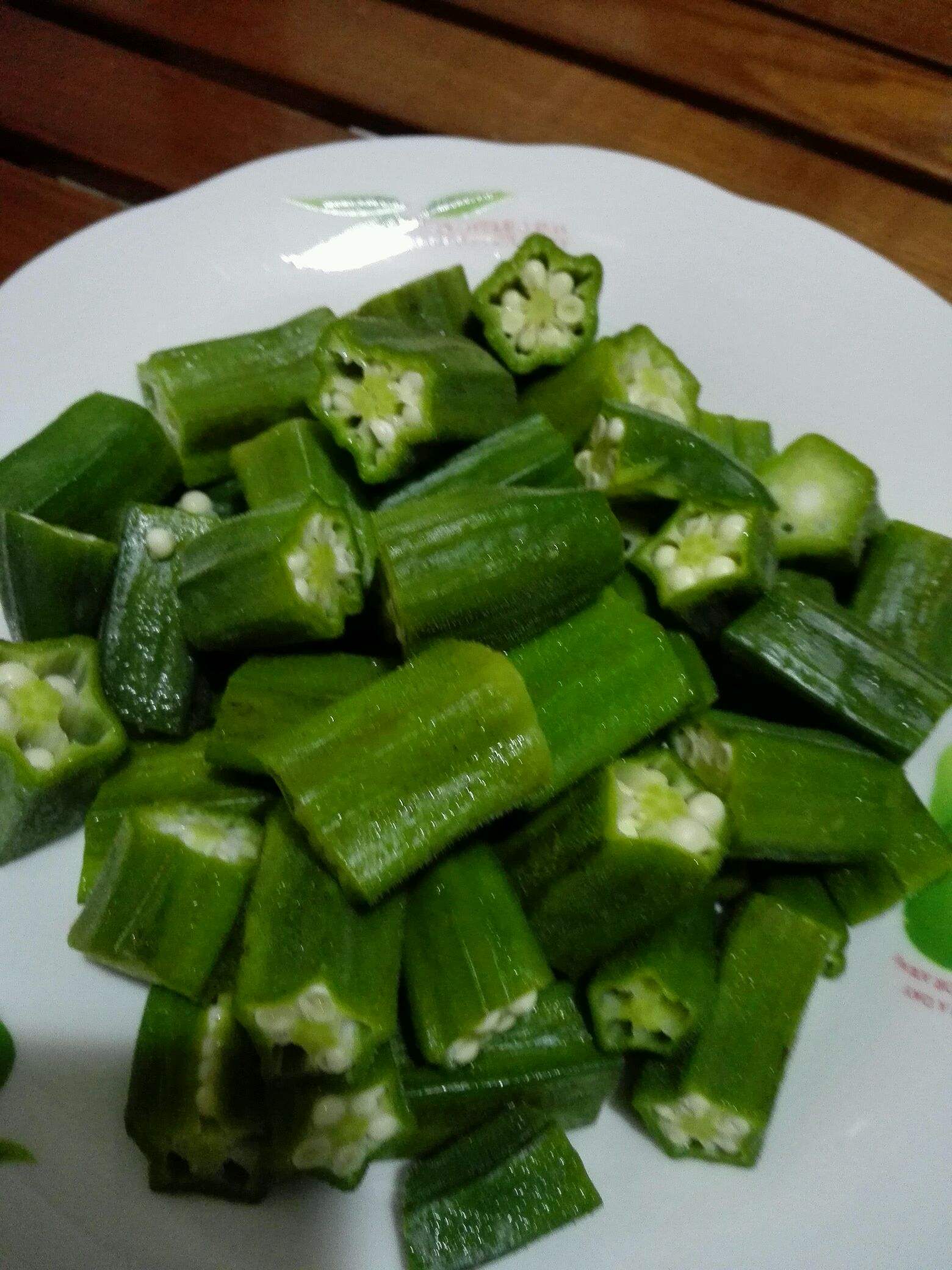 秋葵的吃法和做法视频(秋葵的19种吃法大全视频)