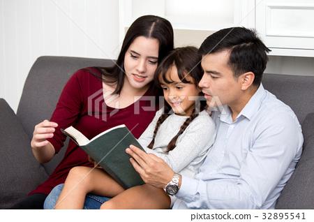 family广告视频(family广告视频多会出的)