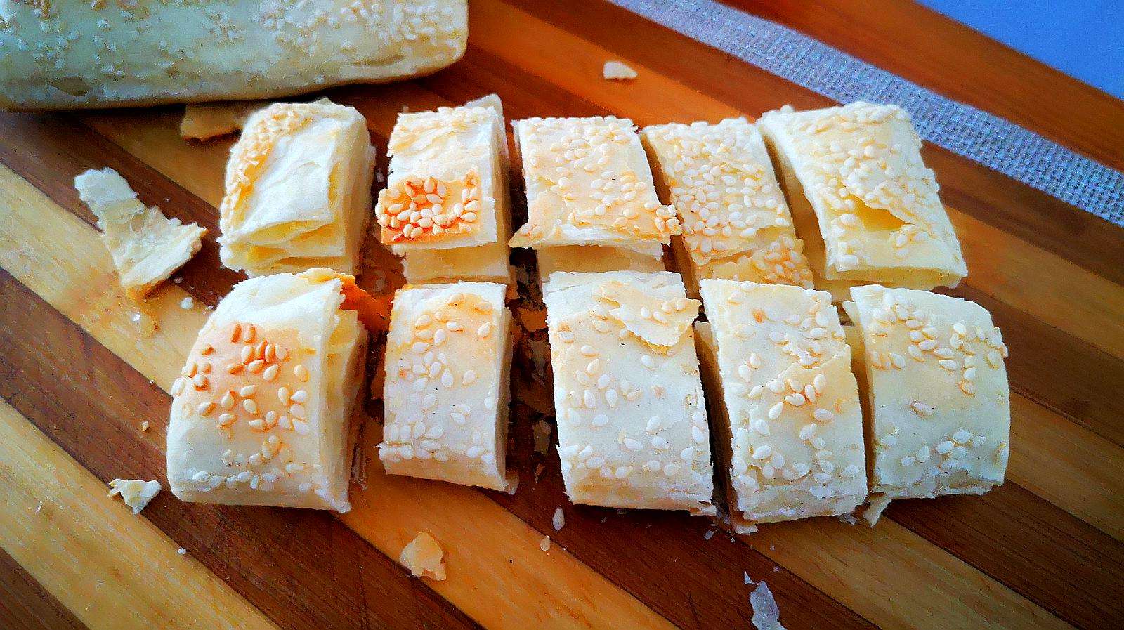 翻板烧饼的做法视频(手动翻板烧饼炉子大全)