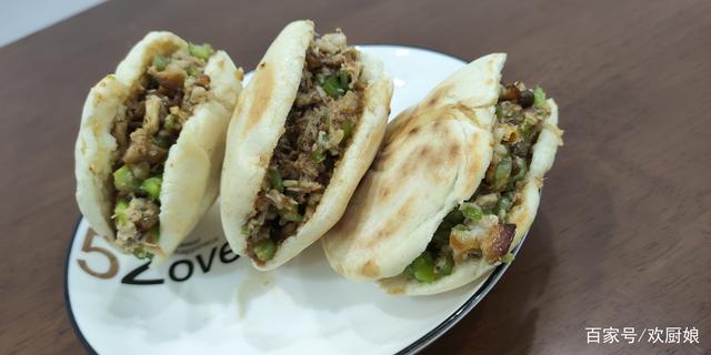 肉夹馍怎么做视频教程(肉夹馍怎么做视频教程窍门)