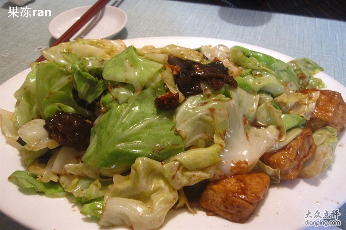 酱爆圆白菜的做法视频(酱爆圆白菜的做法视频窍门)