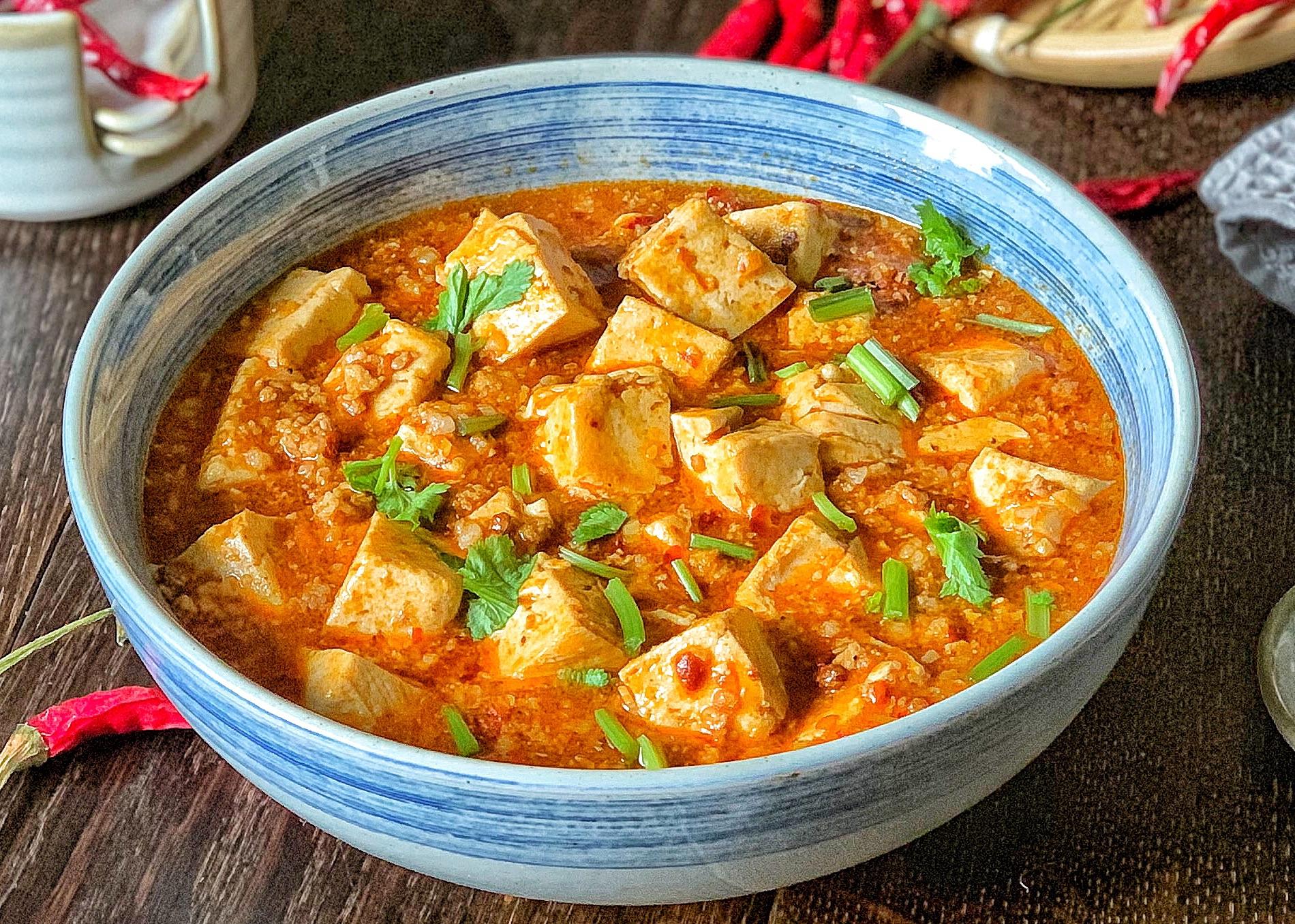 家常麻辣豆腐简单做法视频(麻辣豆腐的做法 正宗的做法视频)