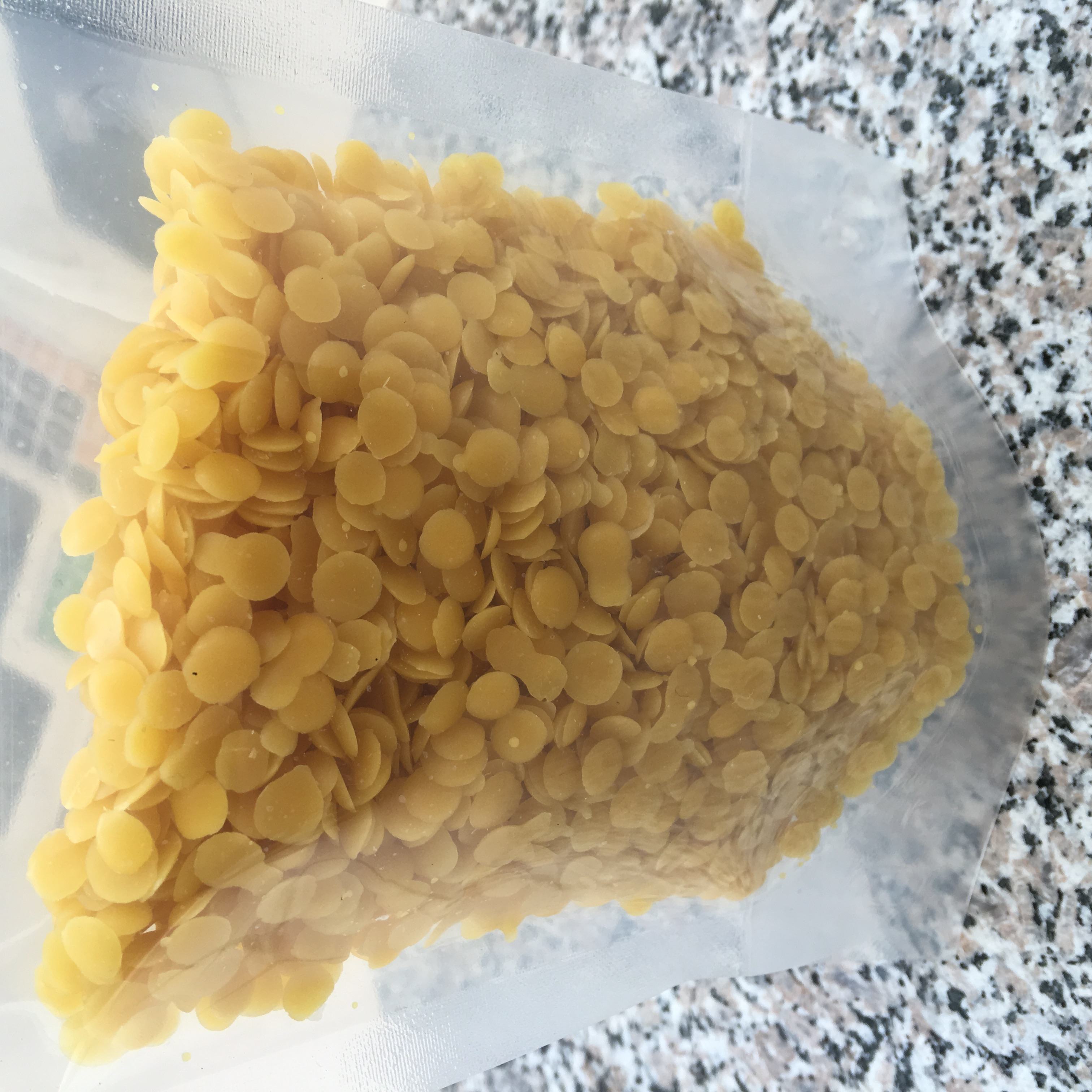 蜂蜡的制作方法视频(蜂蜡的制作方法视频讲解)