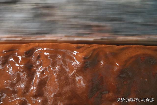 电动石磨制作过程视频