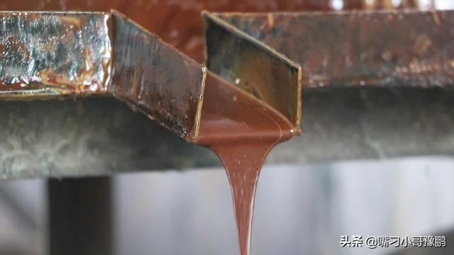电动石磨制作过程视频
