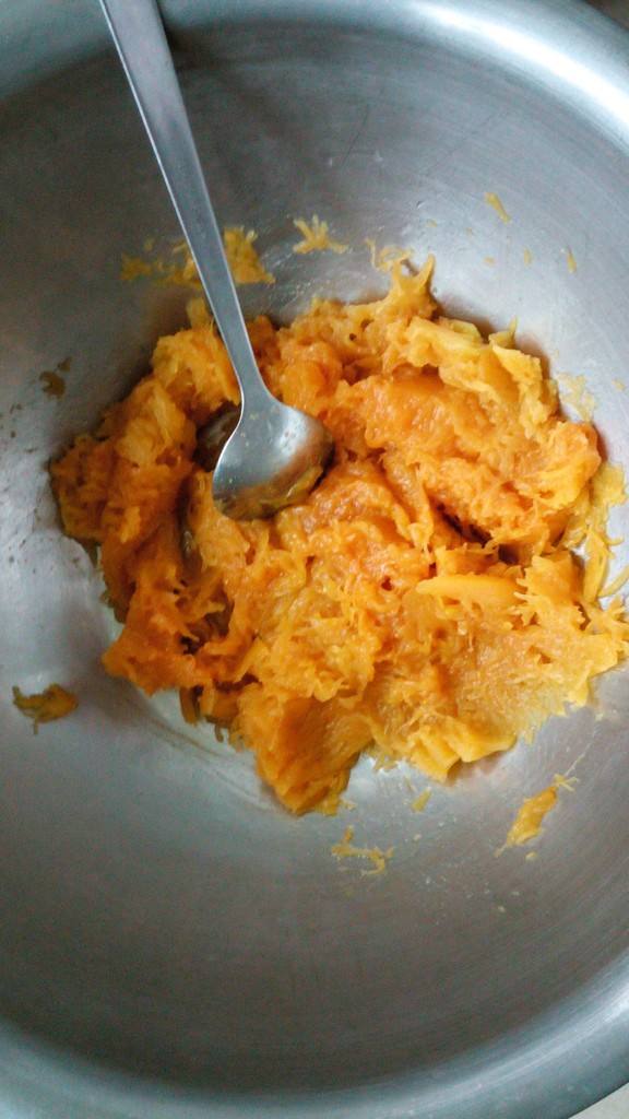 南瓜饼怎么做视频(南瓜饼怎么做视频 做南瓜饼怎么做好吃)