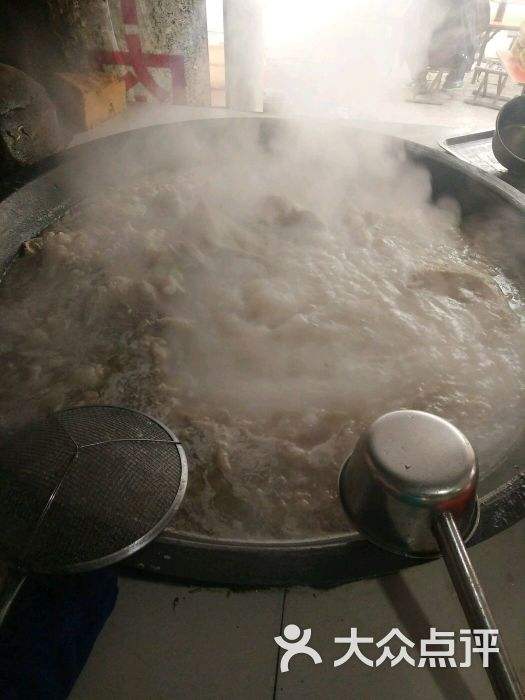 单县羊汤做法视频(正宗单县羊汤的做法)