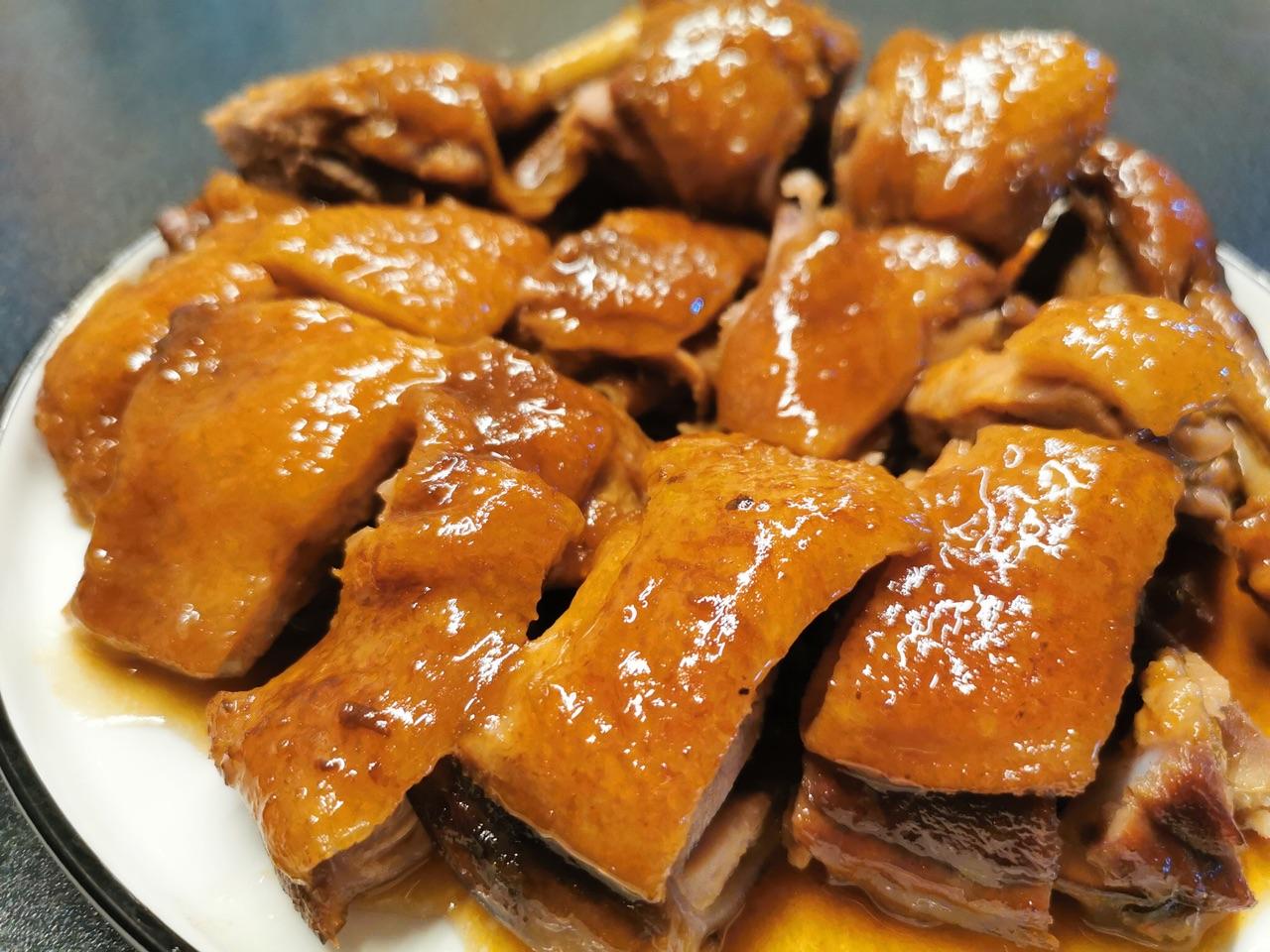 酸梅鹅的正宗做法视频(酸梅鹅的正宗做法视频教学)
