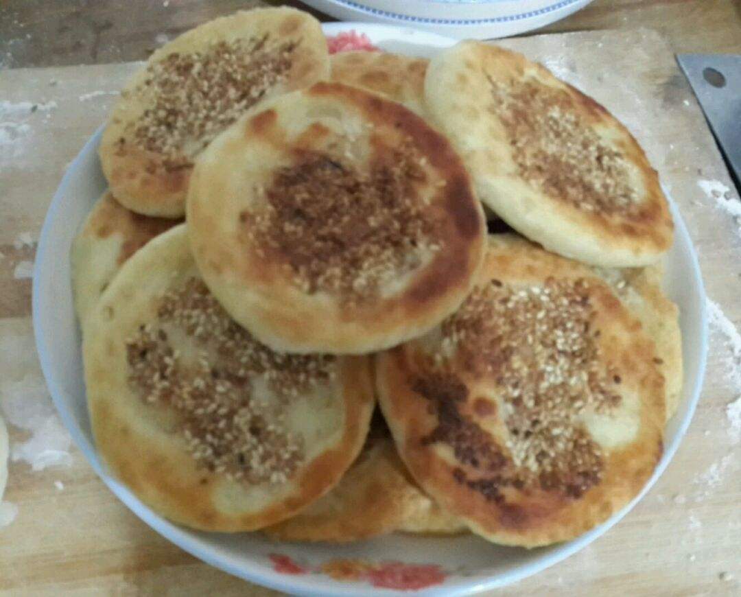 长方形烧饼的做法视频(长方形油酥烧饼做法视频)