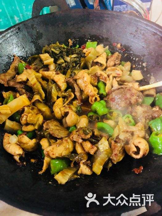 干锅小肠的做法视频(干锅小肠的做法视频大全)