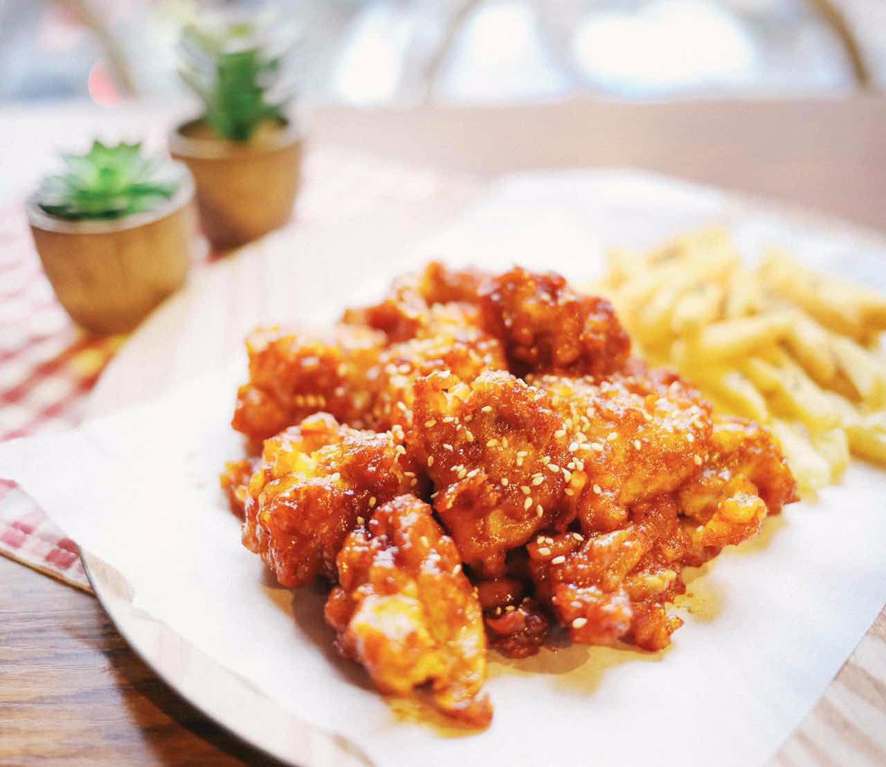 韩式炸鸡宣传视频(蜜哆哆韩式炸鸡官网)